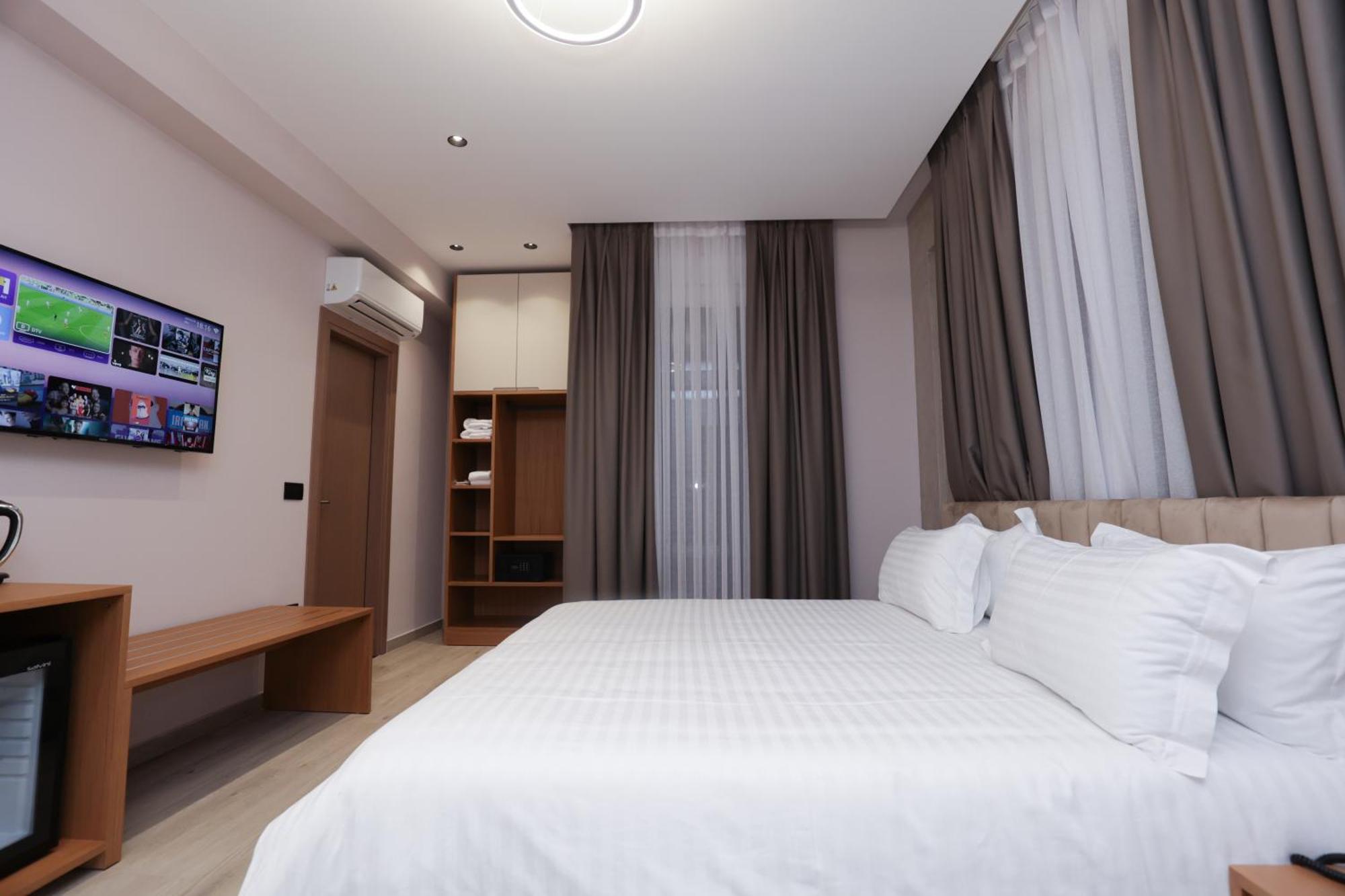 Residence Inn Hotel Tirana Zewnętrze zdjęcie