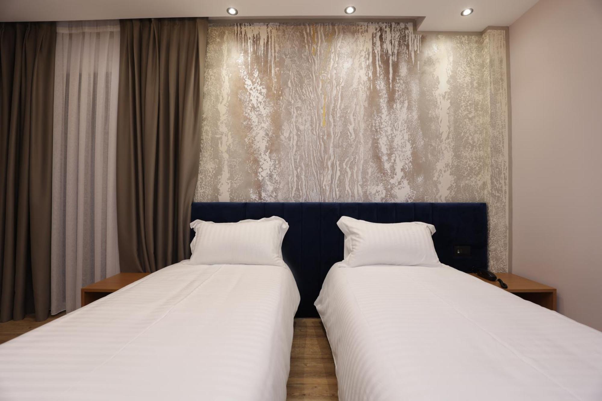 Residence Inn Hotel Tirana Zewnętrze zdjęcie